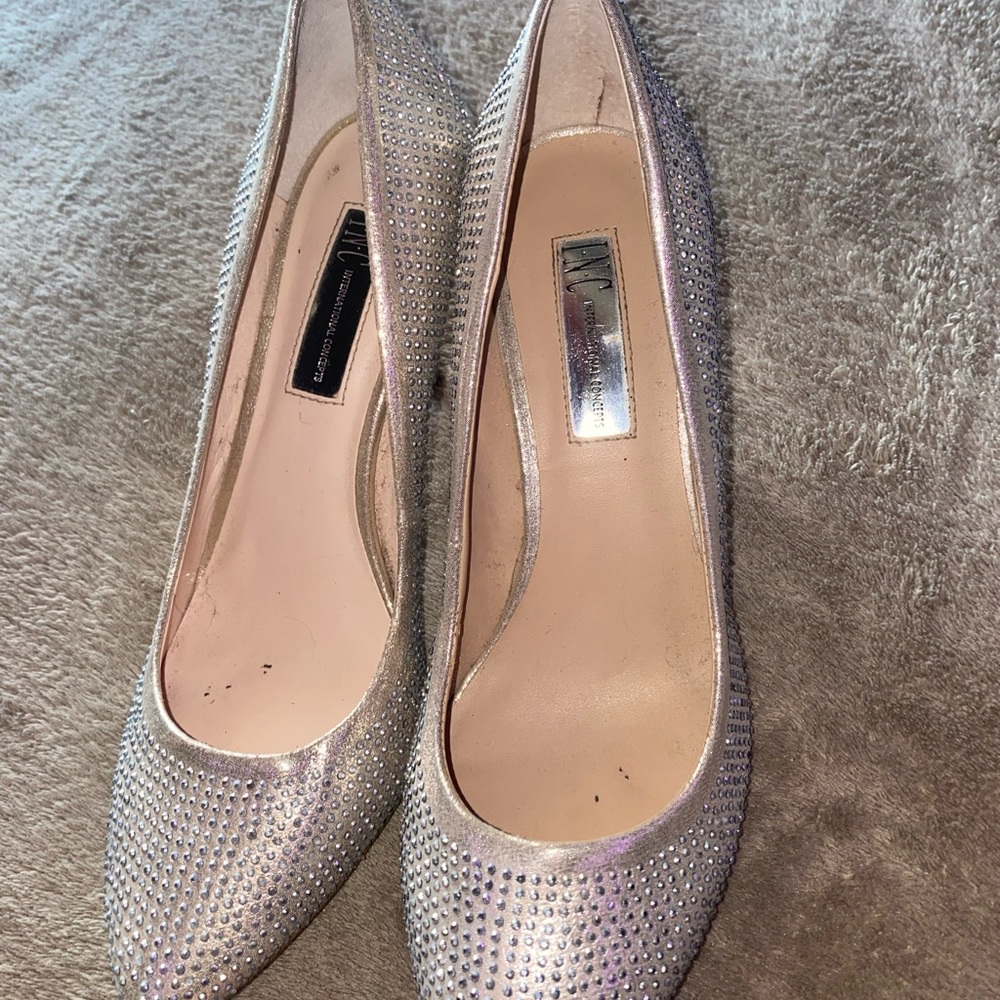 International Concepts Heels Size 8US